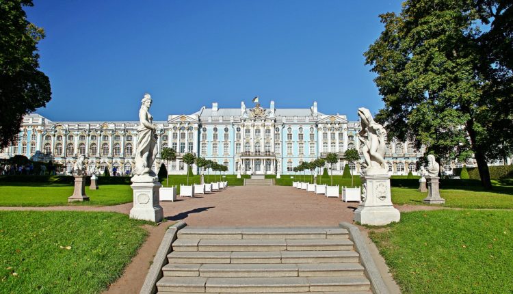После первой прививки в России Екатерина II находилась в Царском Селе. 